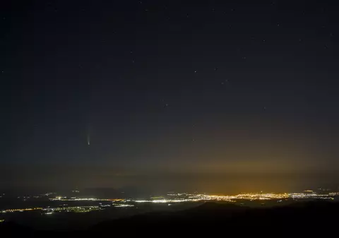 VIDEO| Imagini spectaculoase cu cometa NEOWISE au fost surprinse în Păltiniș. În ce locuri a mai fost văzută