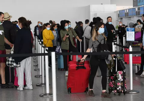 Marea Britanie impune carantina pentru călătorii din Spania