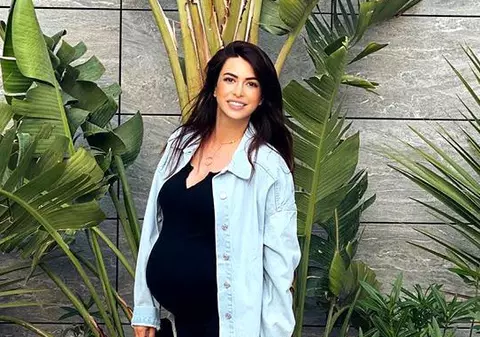 Prima imagine cu fetița nou-născută a Dianei Bart. ”Atât de mult te-am așteptat și pe tine!”