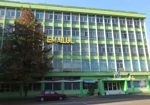 Focar de coronavirus la Mediaș, la una dintre cele mai vechi fabrici din România. Patru angajați infectați, alți 24 trimiși în izolare