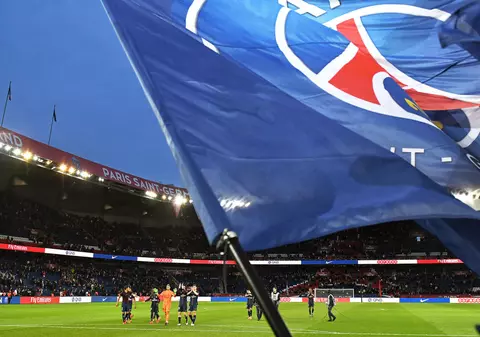 Franța, prima țară din top 5 campionate din Europa care redeschide stadioanele de fotbal pentru public. Câți spectatori au voie la meciuri