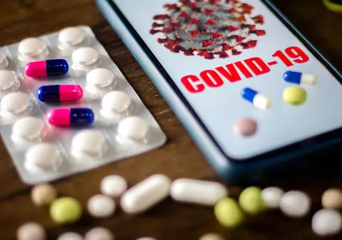 Lista celor mai folosite tratamente pentru COVID-19. Ce spun studiile despre eficacitatea acestora