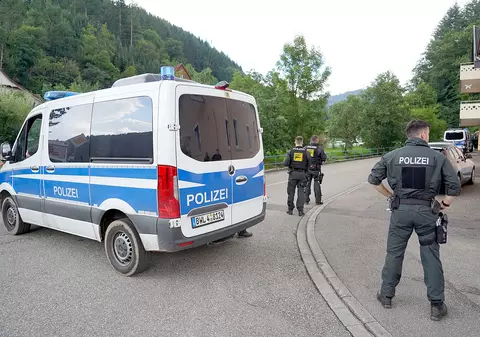 Doi români au fost salvați de la închisoare în Germania de un conațional. Cât a plătit ca să-i scape de pușcărie