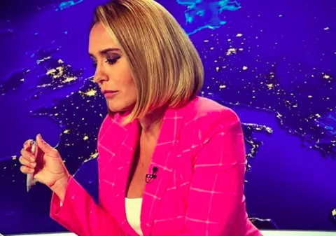 Cum și-a dat seama Andreea Esca că are COVID-19: Eram în bucătărie, făceam ceva de mâncare și mi-am dat seama că nu mai am miros