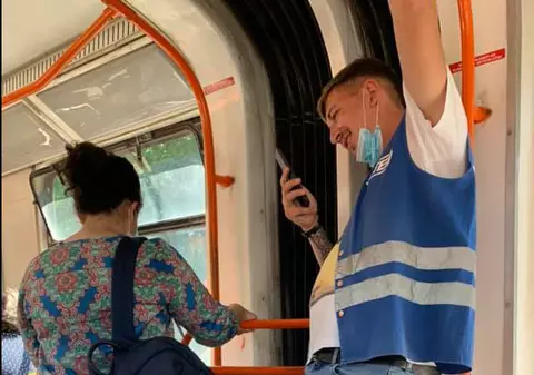 Ce măsură a luat STB după ce  un controlor a fost surprins purtând masca incorect