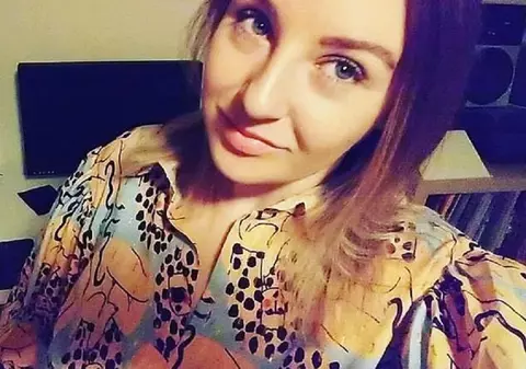 A supraviețuit unei tumori pe creier, dar a fost omorâtă de iubitul abuziv. Destinul tragic al unei tinere din Australia