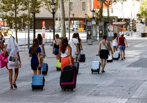 Reguli noi pentru turiști la intrarea în Bulgaria, de la 1 mai. Documentul de care au nevoie persoanele vaccinate