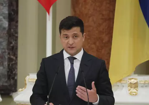 Președintele Ucrainei îi invită pe Joe Biden și Vladimir Putin la discuții pe tema crizei de la frontiera țării sale