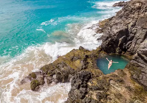 Cum arată insula exotică unde au voie doar oamenii vindecați de COVID-19