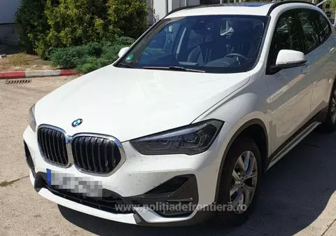 Cum a rămas un român fără maşina de peste 40.000 de euro. Ce au descoperit poliţiştii de frontieră
