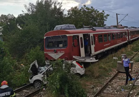 Accidentul din Ploiești în care a murit Tavy Puștiu, lovit de tren, transmis live pe Facebook