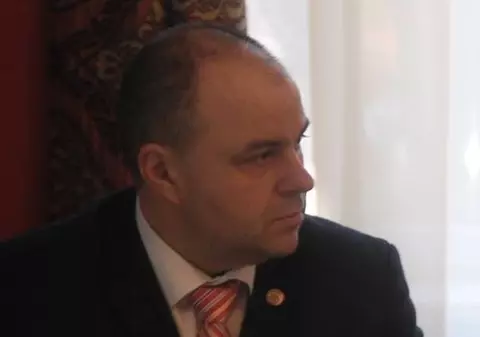 Deputatul PSD Adrian Todor spune că a lipsit din Parlament pentru că este în carantină