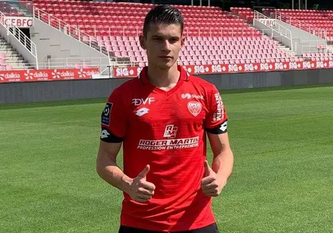 Afacere de un milion de euro: Alex Dobre a semnat cu Dijon și va juca în Ligue 1. Primele declarații ale fotbalistului