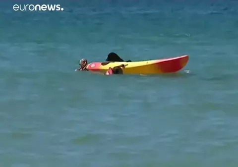 VIDEO | Președintele Portugaliei, considerat erou după ce a salvat două femei de la înec