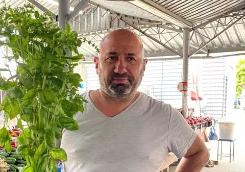Chef Cătălin Scărlătescu a vorbit despre începuturile în bucătărie. „Am fost și eu șef…șeful cartofilor”