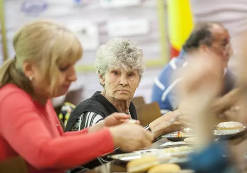 Eurostat: Românii și bulgarii, în cel mai mare pericol de sărăcie și excluziune socială din Uniunea Europeană