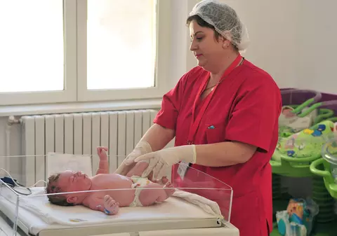 Scădere dramatică a numărului de nașteri în primele 6 luni din 2020. Cel mai mic număr de nou-născuți din ultimii 7 ani