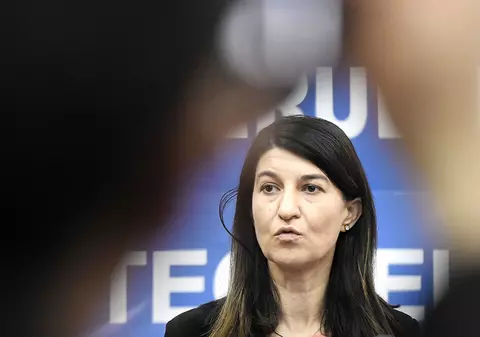 Violeta Alexandru: „Mi se pare de neacceptat să stăm jos să discutăm cu PSD pe care l-am hulit atâţia ani”