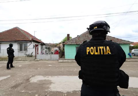 Polițiștii pretind că mascații au intervenit corect în cazul perchezițiilor de la vila Duduienilor. Nu a fost deschisă nicio anchetă internă până în prezent