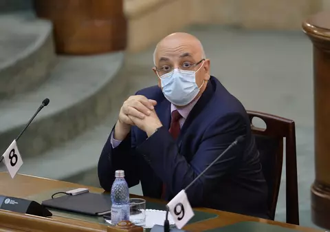 Raed Arafat: ”Dacă are orice simptom de răceală, copilul nu trebuie dus la școală. Ne așteptăm să apară focare”