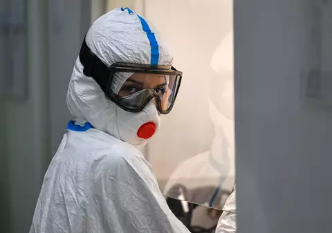 Ce a pățit o bucureșteancă infectată cu COVID după trei săptămâni în care a refuzat internarea: „Nimeni nu mă ajută în niciun fel”