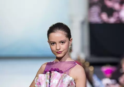 [Excelență la 14 ani] Paula Both a cucerit toate scenele lumii. Cum arată viața unui artist-copil cu succes internațional (publicitate)