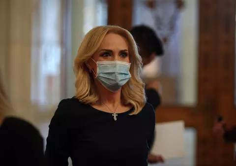 Firea, atac la adresa lui Nelu Tătaru: „A ajuns ministru unul dintre cei mai mediocri medici din țară”. Reacția ministrului