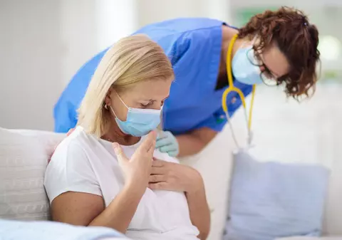 Peste jumătate dintre bolnavii de COVID-19 dezvoltă tulburări psihice, la o lună după externare. Femeile, mai afectate decât bărbații