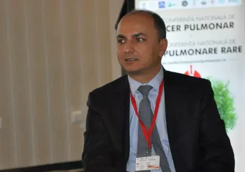 Medic român din Marea Britanie, despre discuțiile COVID-19 în România: “Părerile medicale sunt spurcate de oameni care nu au nicio legătură cu medicina”