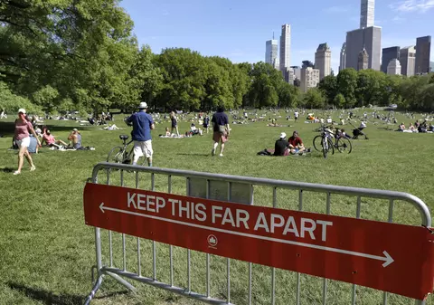 Studiu: COVID-19 vs gripa din 1919 în New York. Numărul de decese din primele luni de pandemiei este mai mare decât acum 100 de ani