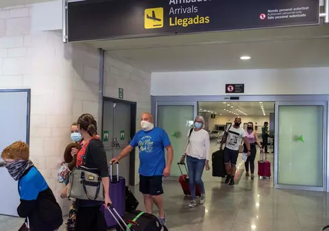 G4media: Guvernul discută o posibilă revenire asupra măsurii carantinării persoanelor care vin din Spania, după ce decizia a nemulțumit Madridul