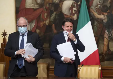 Premierul Italiei şi șase miniştri sunt cercetaţi penal pentru modul în care au gestionat pandemia de coronavirus