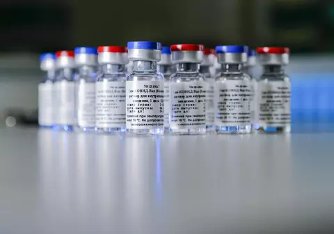 Mai mult de jumătate din medicii ruși nu au încredere în vaccinul anti-Covid anunțat drept sigur de Vladimir Putin