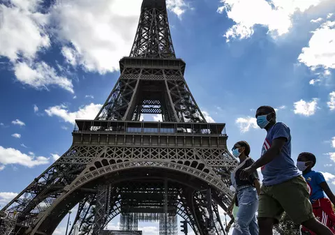 De vineri, măștile sanitare vor fi obligatorii la Paris, inclusiv în spațiile deschise