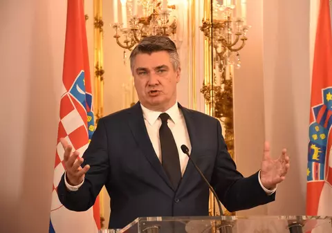 Președintele Croației, Zoran Milanovic, a decorat un general acuzat de crime de război