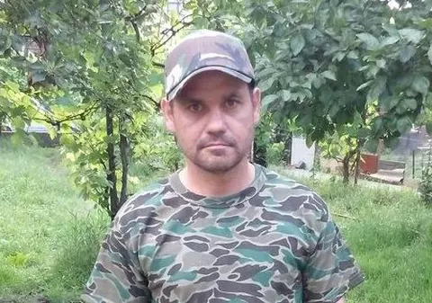 Un clujean susține că a fost bătut de controlorii de tren din cauză că nu avea bilet: “N-au anunțat poliția, m-au lăsat în stație, plin de sânge”