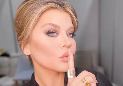 Cum a fost umilită Loredana Groza la școală: “Hai să te vedem la tablă, că la televizor ești mare și tare”