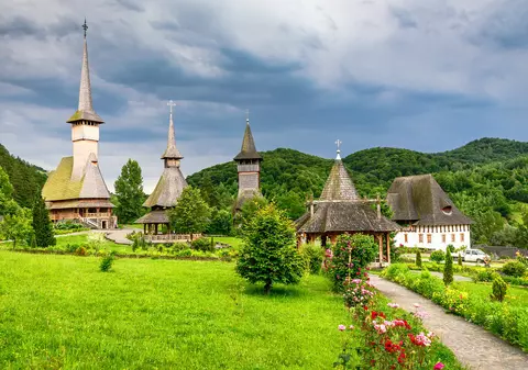 Atracțiile din România recomandate de Euronews: „Par desprinse din basme”