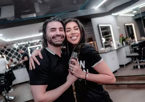 Pepe și Raluca au fost nași de botez. Ce ținută a ales soția artistului pentru eveniment. Cei doi au întors toate privirile