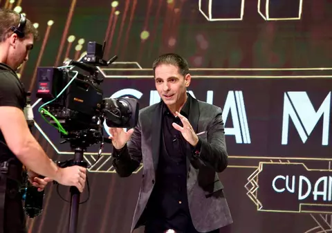 Dan Negru, verdict dur după ce s-a uitat la noua televiziune a lui Adrian Sârbu: "Dincolo de content, mai doare şi ieftineala ambalajului"