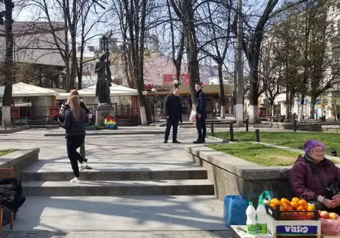 Zeci de mii de etnici români din Ucraina, în zonele roșii. Câți sunt afectați de cele mai stricte măsuri anti-COVID luate în țara vecină