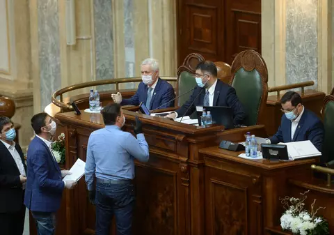 Parlamentul a votat creșterea pensiilor cu 40%. Rectificarea bugetară, adoptată