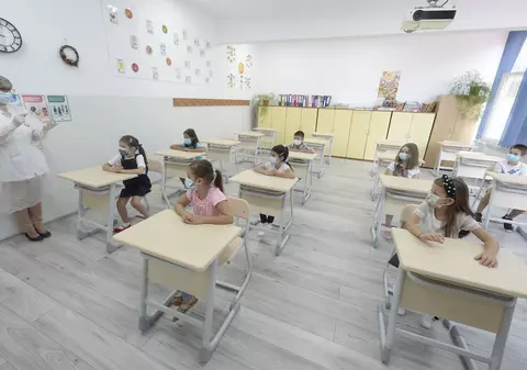 INS: Populația de vârstă școlară reprezintă 23,1% din totalul populației României