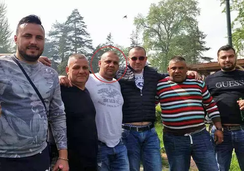 Un candidat la Primăria Pașcani se trage în poze cu membrii unui clan periculos, acuzați de proxenetism. Reacția lui: “Dacă am făcut un chef, care e problema?”