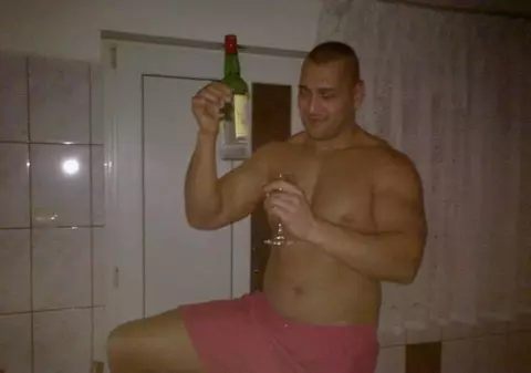 Interlopul care a amenințat-o cu violul pe șefa Arestului Poliției Prahova, condamnat la închisoare cu executare