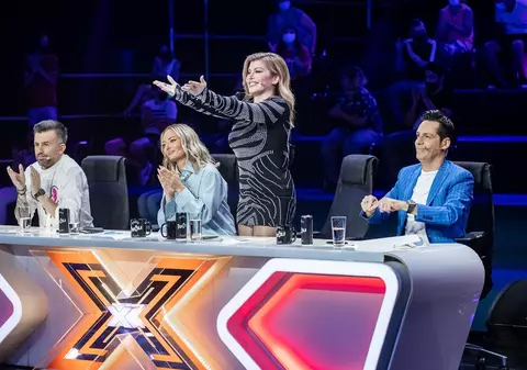 Moment emoționant pe scena X Factor. O tânără fără auz impresionează juriul. „Vocea mea interioară nu poate fi oprită!”