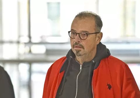 Sector 5: Opt angajaţi din Primărie, confirmaţi pozitiv la testul COVID-19