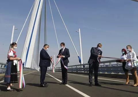 Ungaria și Slovacia au inaugurat un nou pod peste Dunăre
