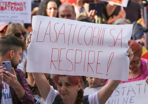 Ludovic Orban, despre protestul împotriva măștilor în școli: Unii parcă nu îşi iubesc copiii