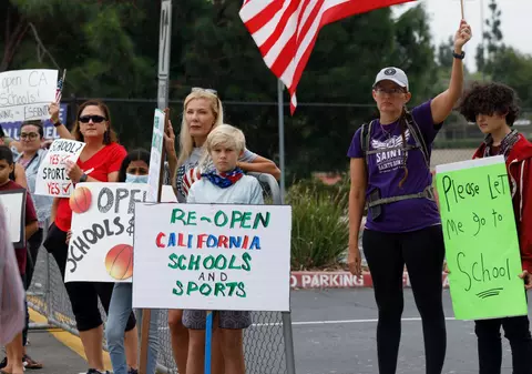 Primele date din SUA arată că temutul val de infecții COVID produs de deschiderea școlilor nu s-a materializat încă